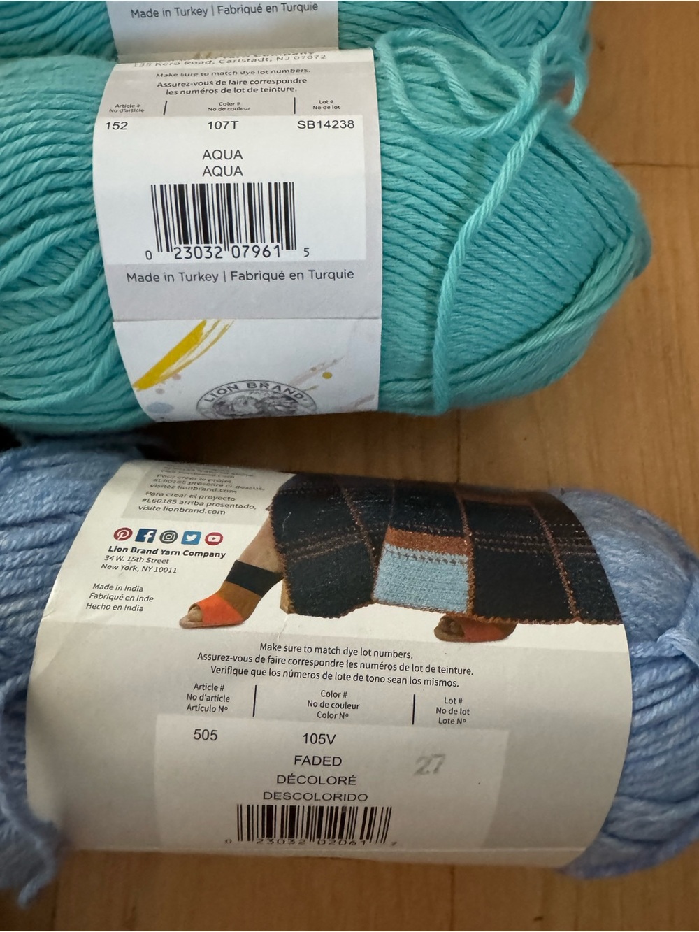 Lion Brand Feels Like Heaven Yarn Lot 19 Skeins Aqua Charcoal DK Discontinued - Picture 6 of 6